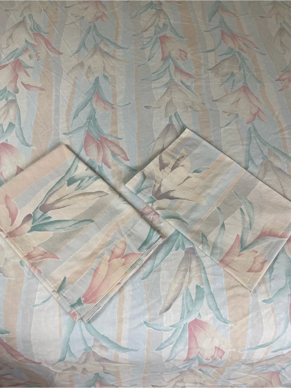 Floral Pastel Vintage Sheet Set - Soft Pink & Mint Tulips
